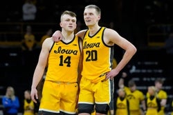 Northwestern vs Iowa Prediction 2/28/25 College Basketball Picks Today