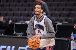 Auburn vs Michigan Prediction 3/28/25 College Basketball Picks Today