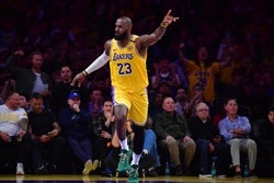 Lakers vs Pelicans Prediction 4/4/25 NBA Picks Today