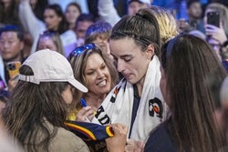 Fever vs Sky Prediction 5-17-25 WNBA Picks